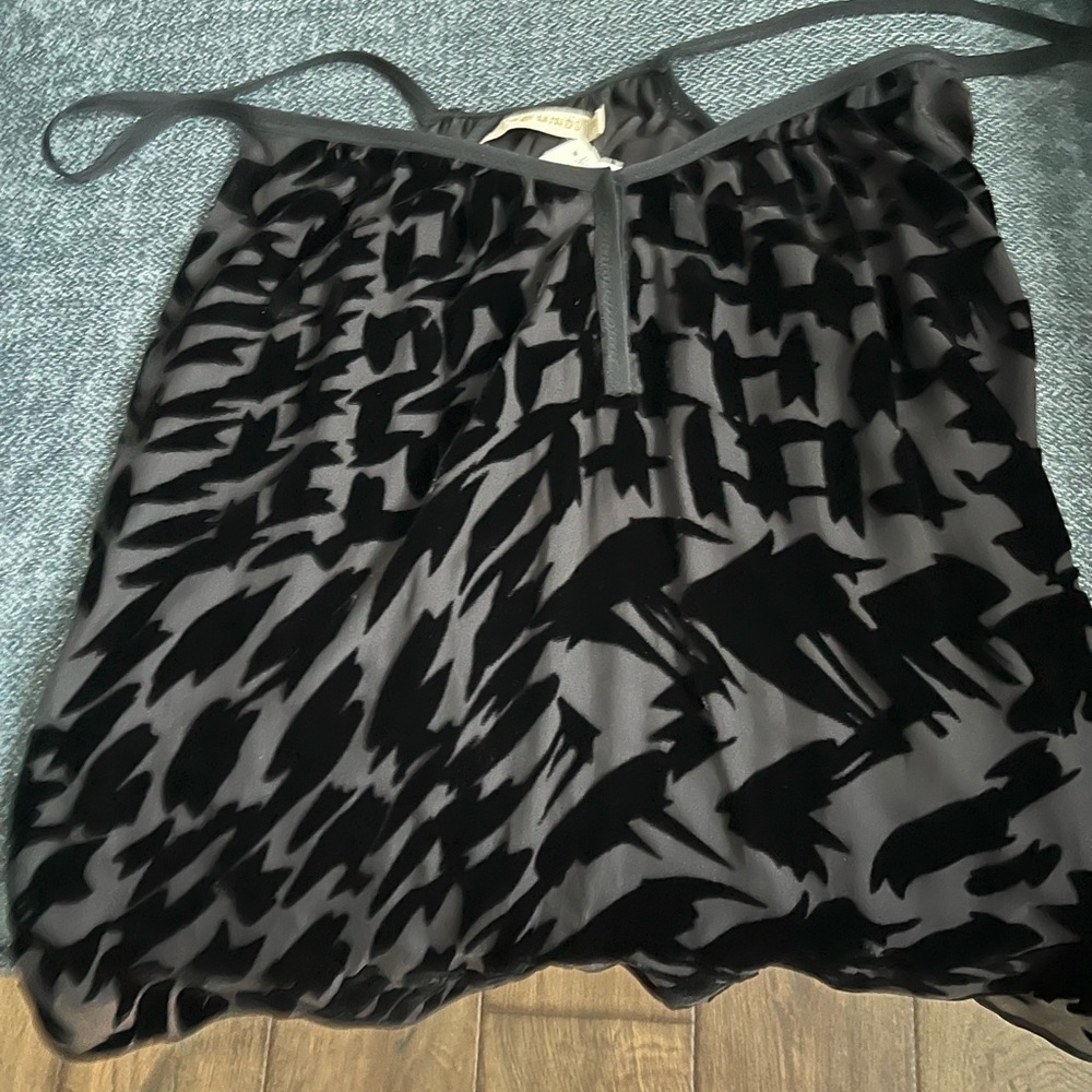 NWT Of Two Minds ladies racer back spaghetti strap velvet appliqué tank top sz L